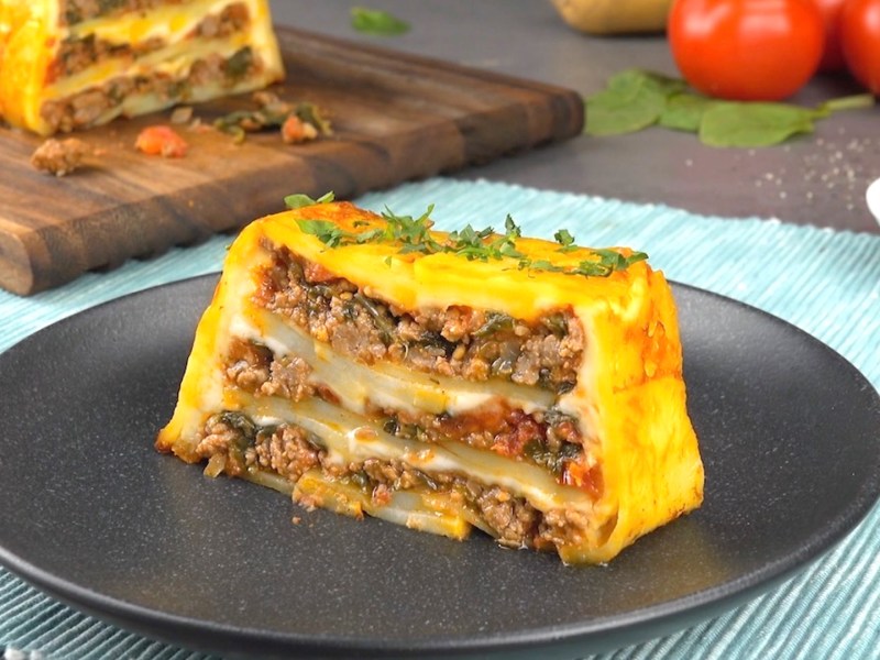 Scalloped Potato Loaf Filled With Ground Beef
