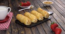 Crunchy Strawberry Rolls