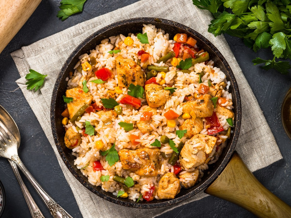 Chicken and Rice Skillet with Vegetables Is a Healthy, Satisfying Meal